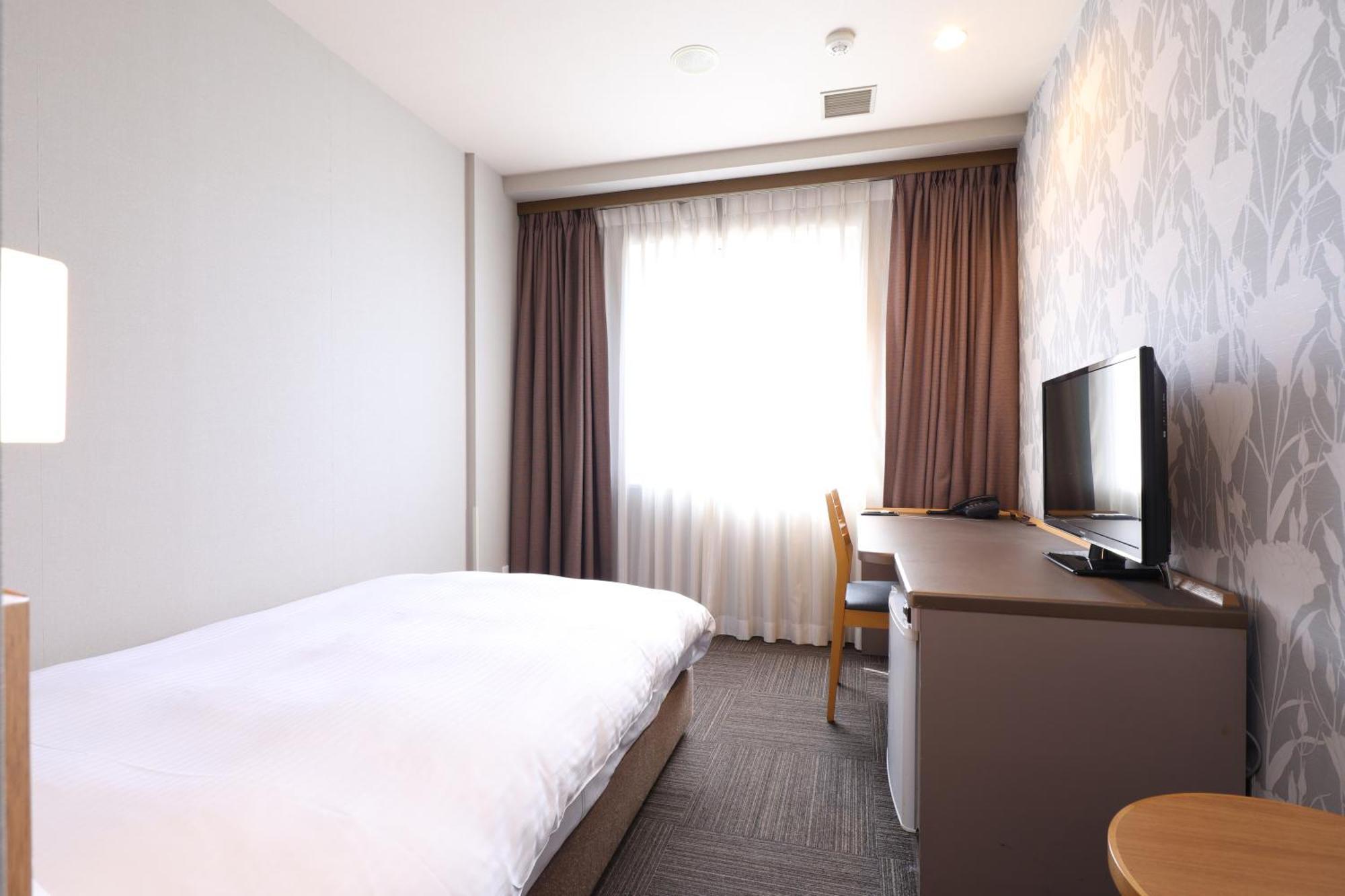 Dormy Inn Chiba City Soga Экстерьер фото