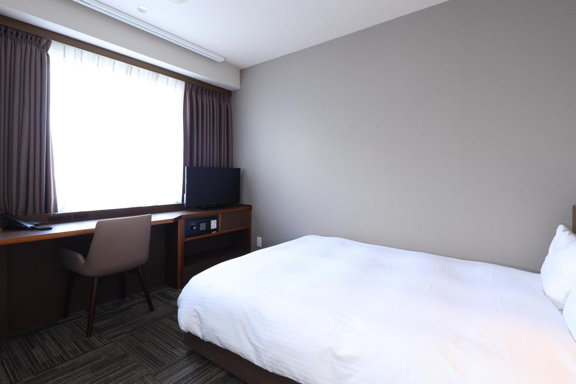 Dormy Inn Chiba City Soga Экстерьер фото
