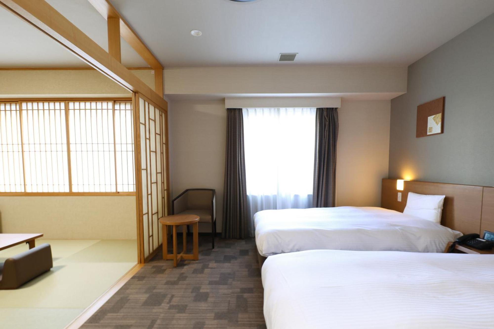 Dormy Inn Chiba City Soga Экстерьер фото